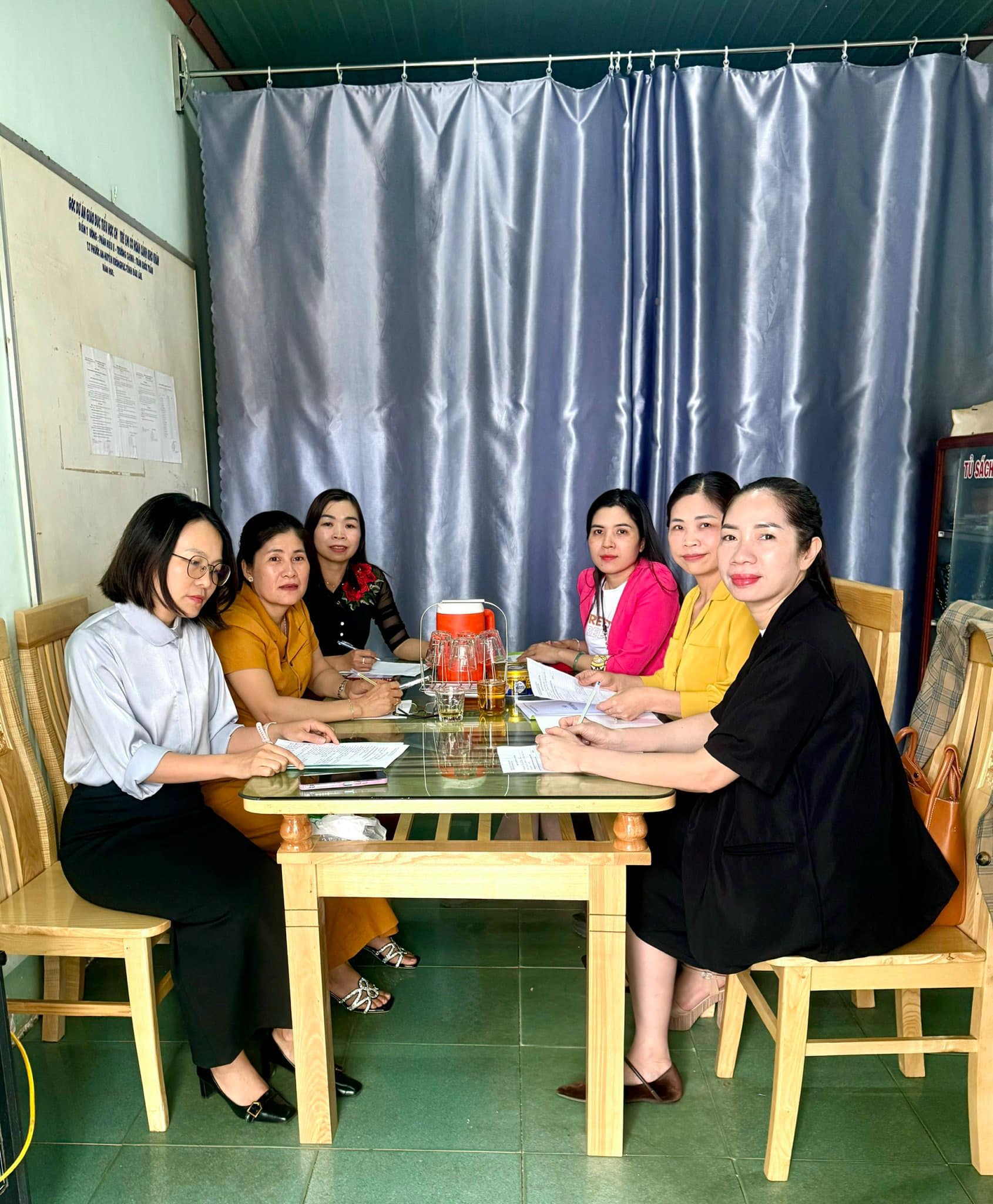 Sinh hoạt chuyên môn tháng 3 của tổ CM 1.