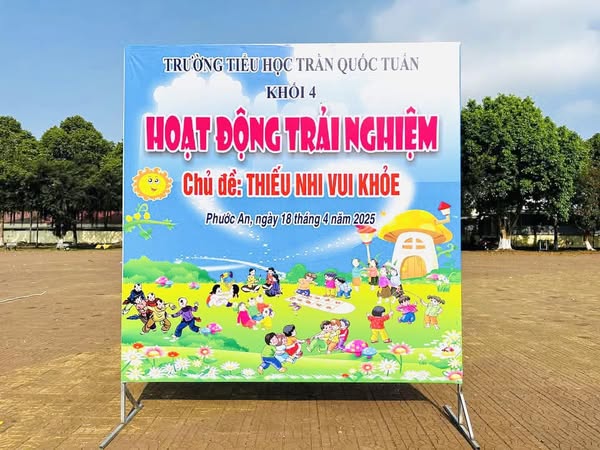 Hoạt động trải nghiệm của học sinh khối 4 với chủ để”Thiếu nhỉ vui khỏe, bảo vệ môi trường.”